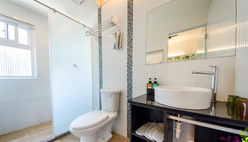 小黑琵416輕旅 Little Happy Hostel Tainan Eksteriør billede