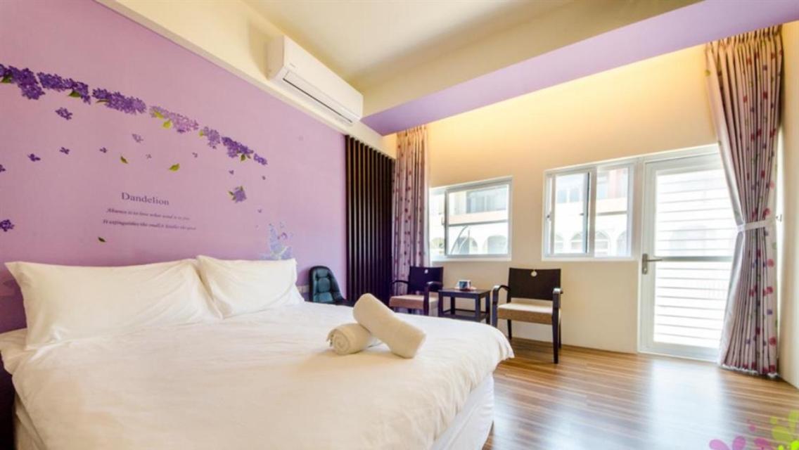 小黑琵416輕旅 Little Happy Hostel Tainan Eksteriør billede