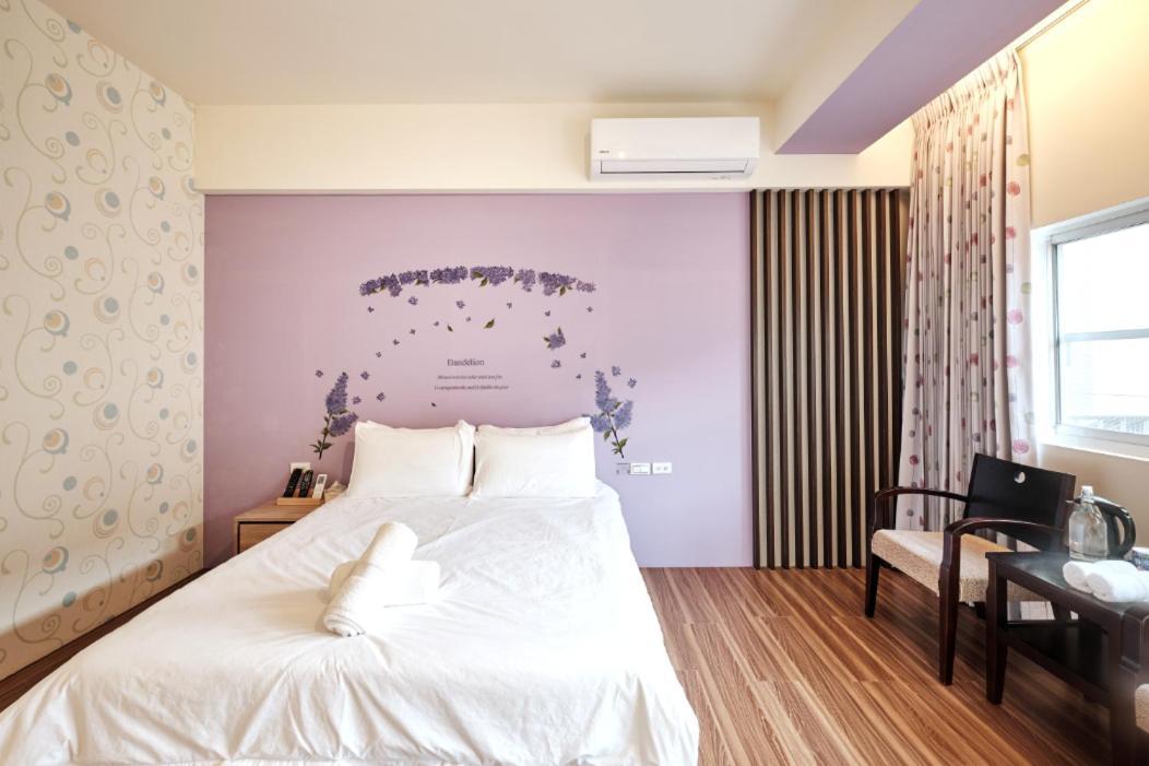 小黑琵416輕旅 Little Happy Hostel Tainan Eksteriør billede