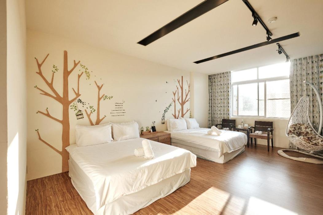 小黑琵416輕旅 Little Happy Hostel Tainan Eksteriør billede